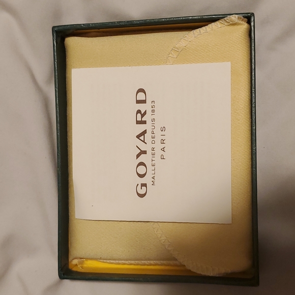 Goyard Wallet ( Grey) - Picture 2 of 3